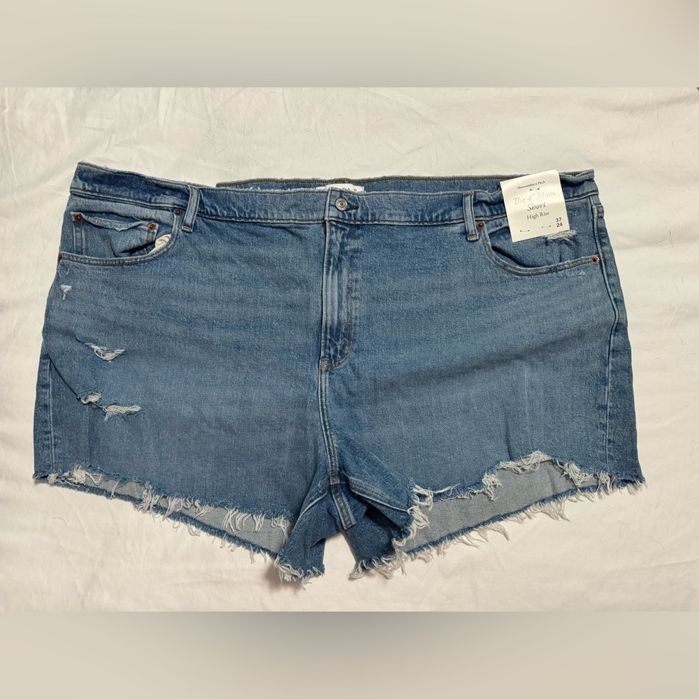 Abercrombie high rise mom short size 37/ 24